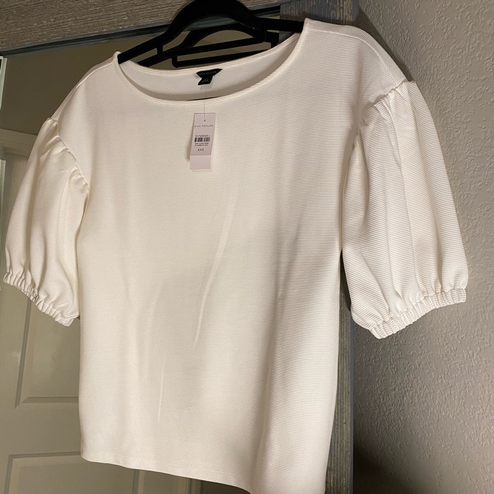 NWT Ann Taylor boatneck puffy sleeve blouse